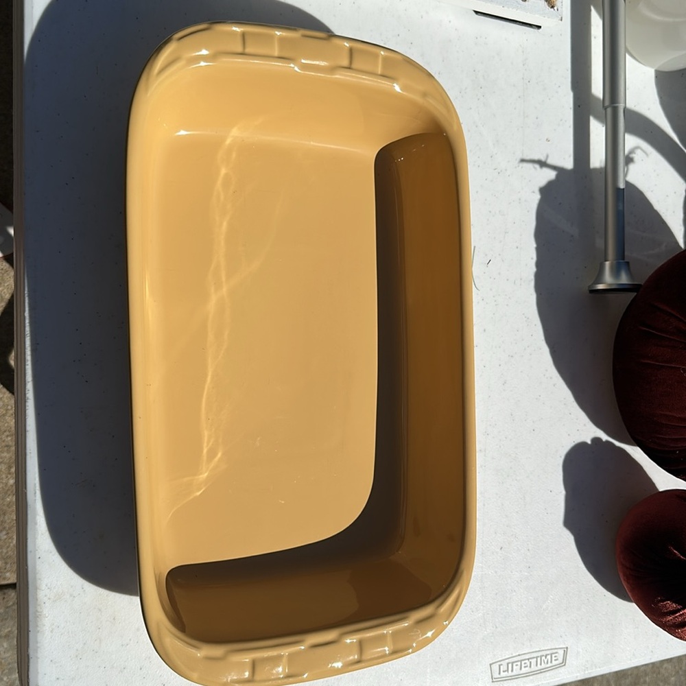 9” X 13” Rectangular Baking Dish - butternut color - Picture 4 of 4